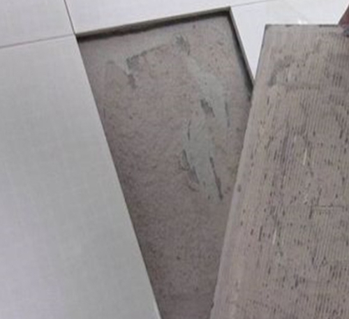 平塘瓷砖空鼓维修公司分享瓷砖铺贴时如果打浆（即涂抹在瓷砖背面和基层上的砂浆或瓷砖胶）过少，会带来以下问题